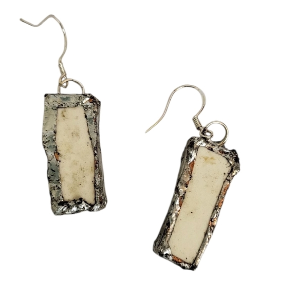 Handcrafted Blue Willow China Bar Earrings Silver-Plated Fish Hook Dangles - Picture 2 of 2